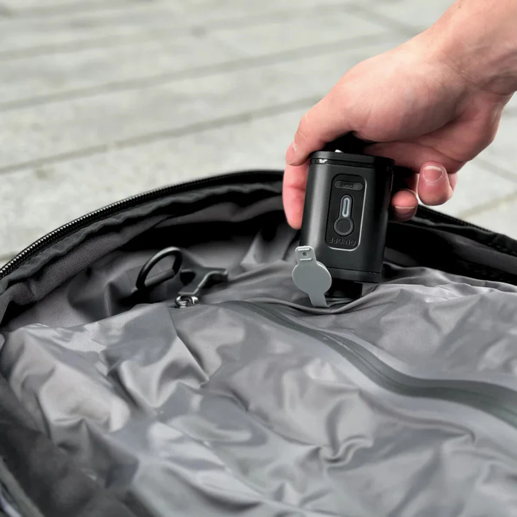 AIRBAG Black suitcase airbag